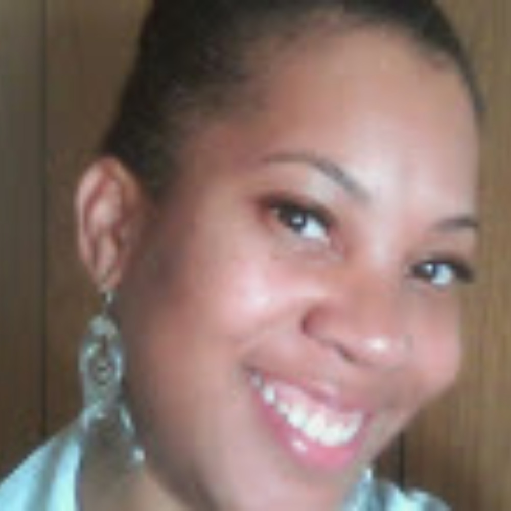 Meet your Posher, Carlita